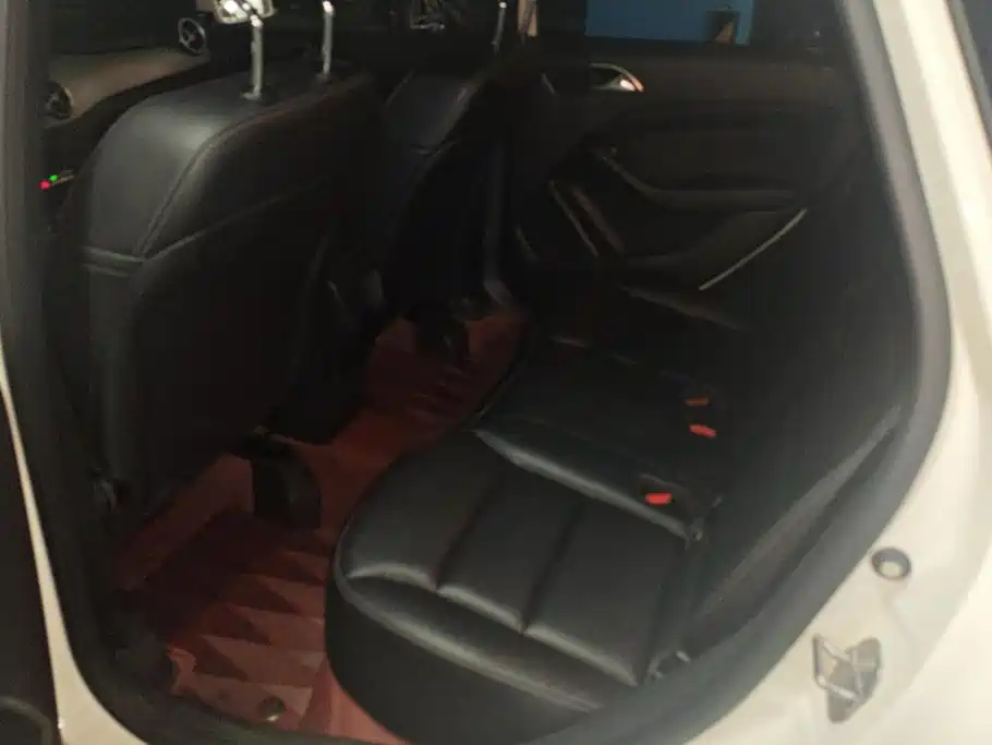Mercedes-Benz B-Class — миниатюра 11