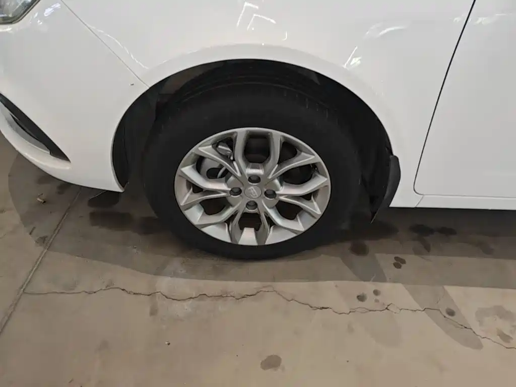 Geely Vision — миниатюра 23
