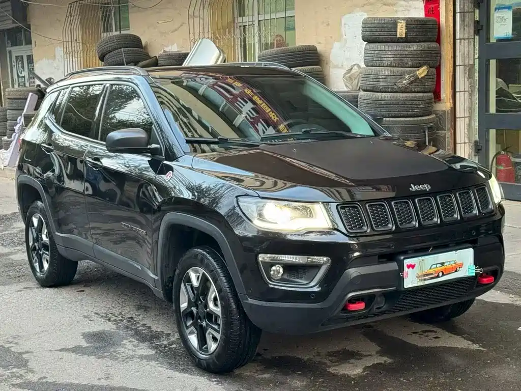 Jeep Compass — миниатюра 3