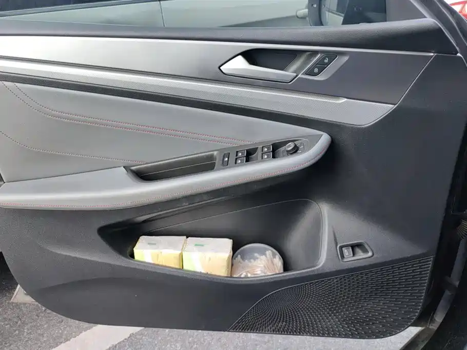 Volkswagen Lamando — миниатюра 7