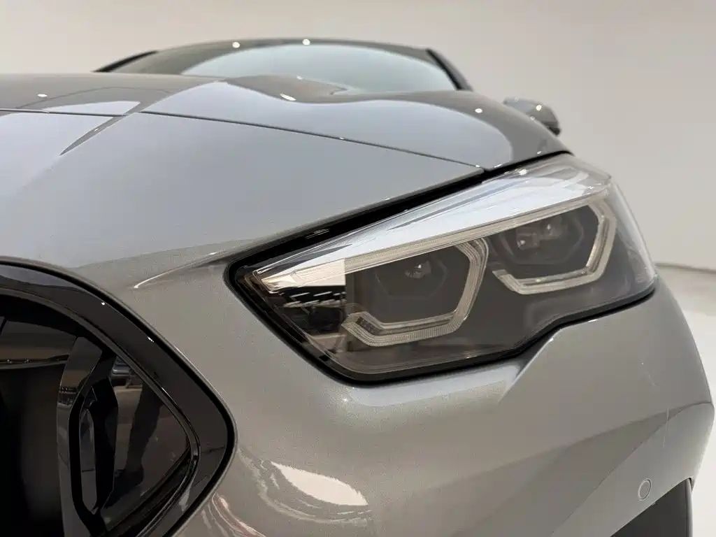 BMW 2 Series (Import) — миниатюра 9