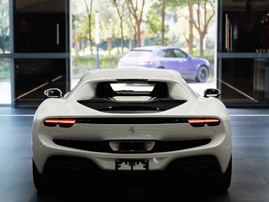 Ferrari 296 — миниатюра 8