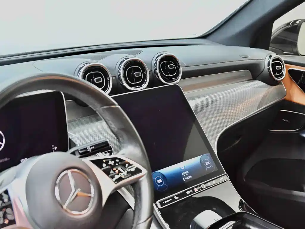 Mercedes-Benz GLC — миниатюра 2