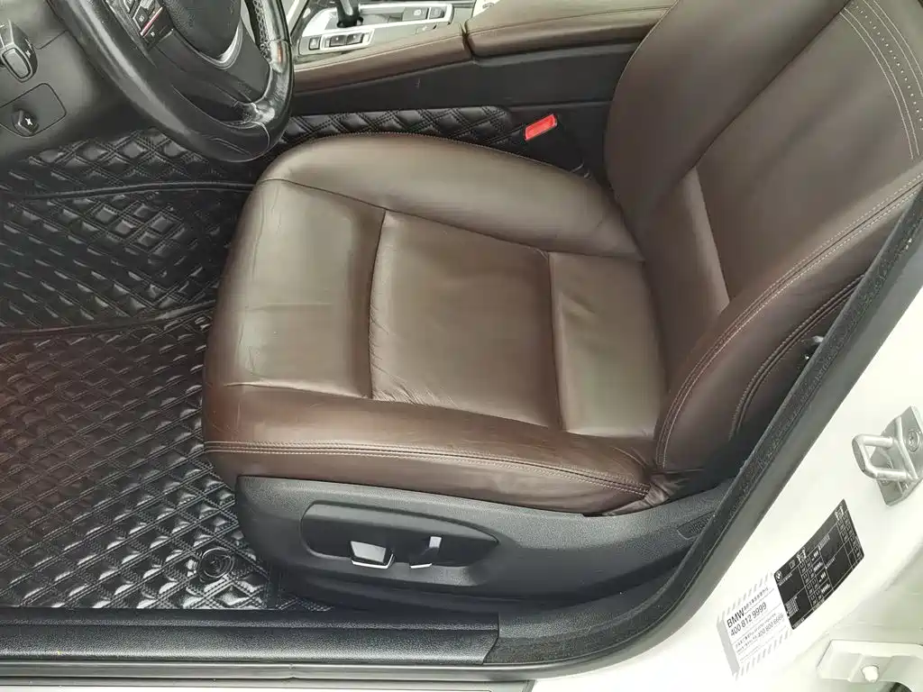 BMW 5 Series — миниатюра 20