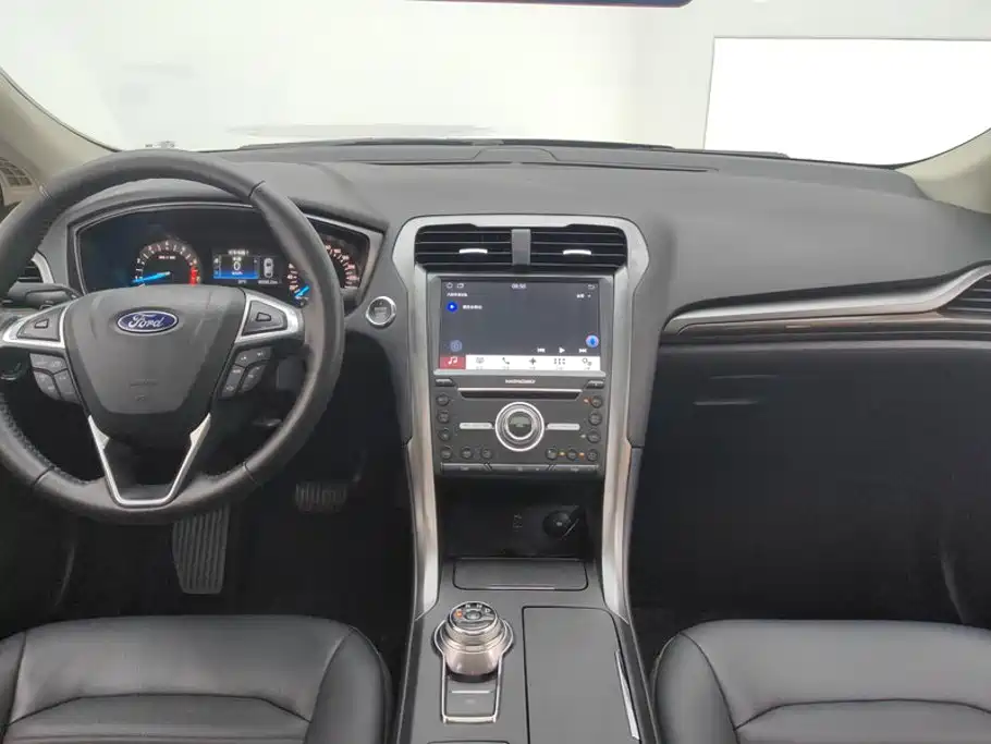 Ford Mondeo — миниатюра 12