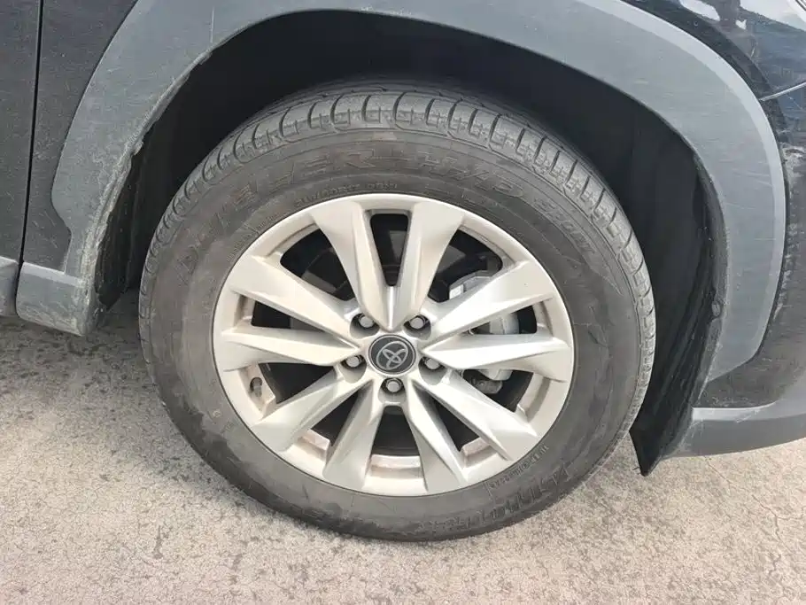 Toyota Corolla Cross — миниатюра 6