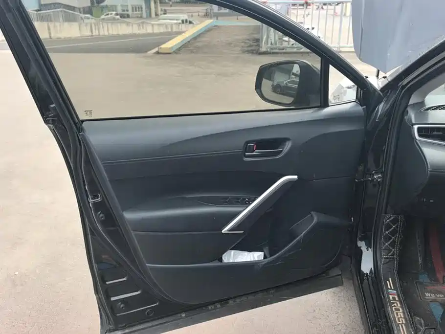 Toyota Corolla Cross — миниатюра 7