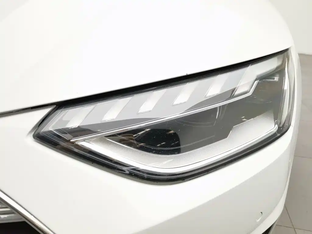Audi A4L — миниатюра 7