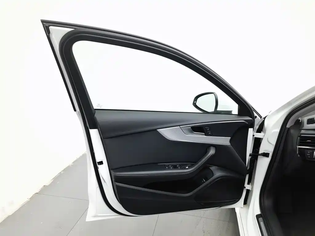 Audi A4L — миниатюра 8