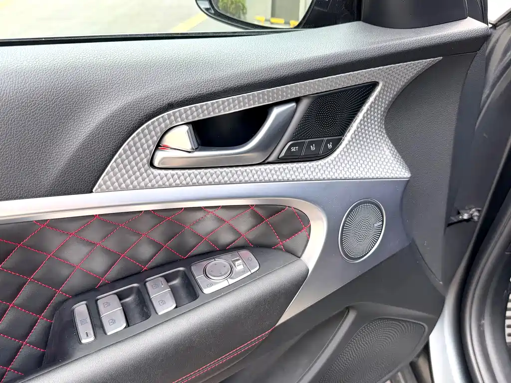 Genesis G70 2021 2.0T Edition 1