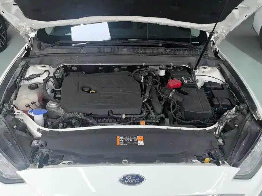 Ford Mondeo — миниатюра 10