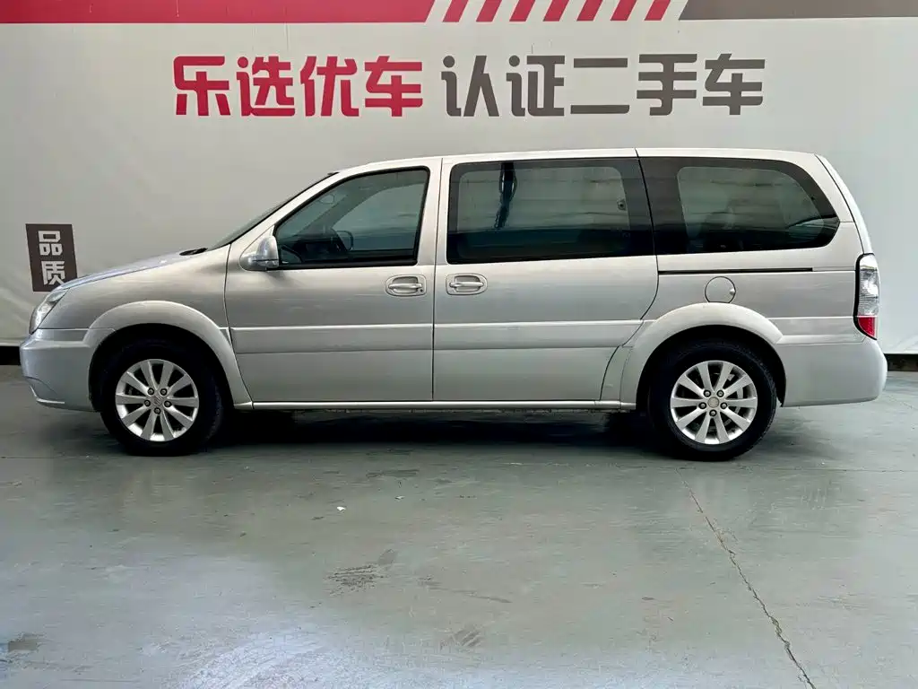 Buick GL8 — миниатюра 3