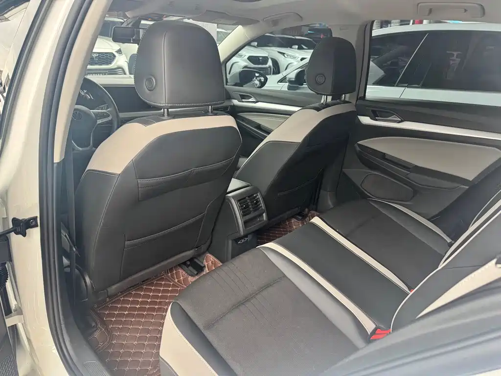 Volkswagen Golf — миниатюра 8