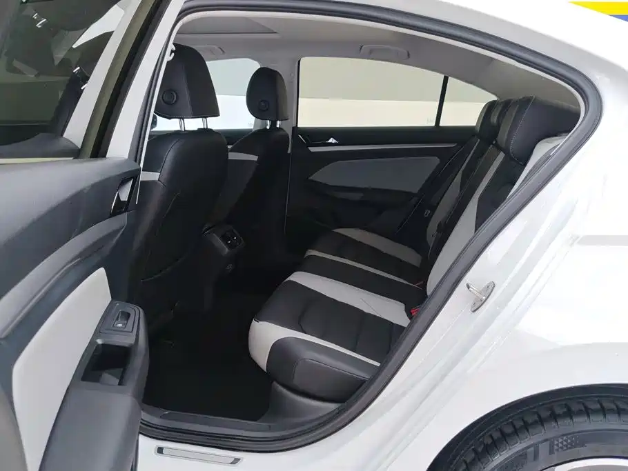 Volkswagen Bora — миниатюра 11