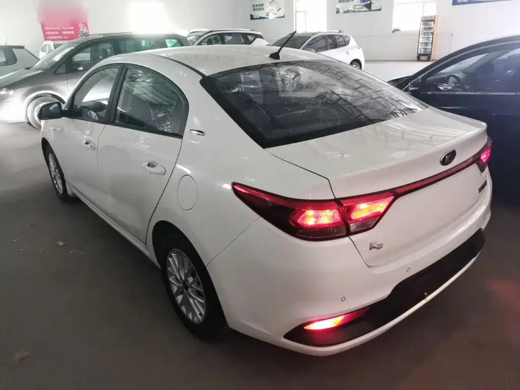 Kia K2 — миниатюра 5