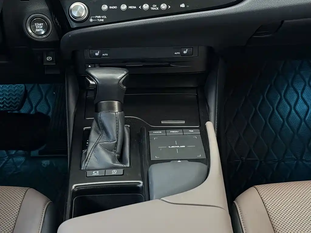 Lexus ES — миниатюра 17