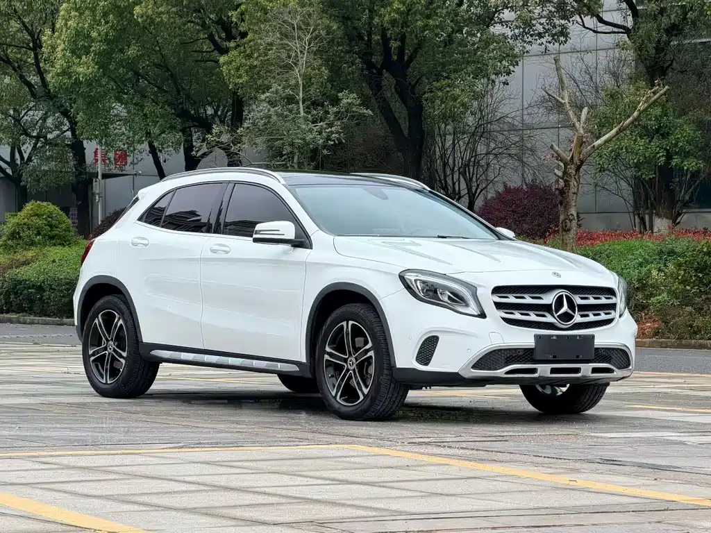 Купить Mercedes-Benz GLA