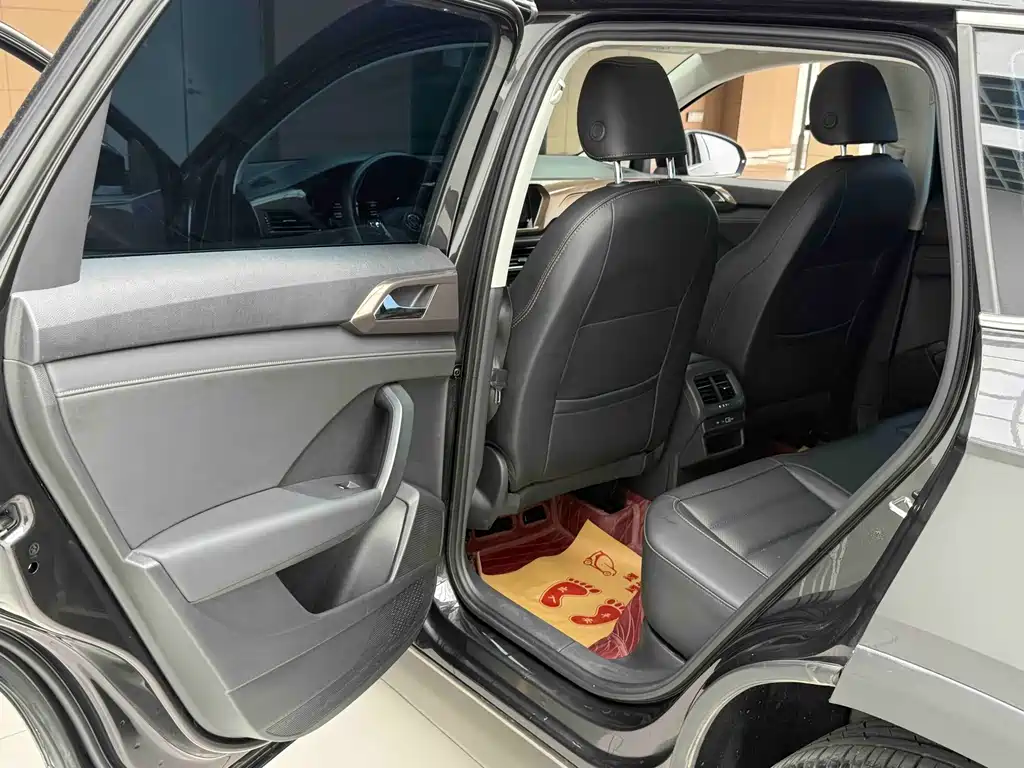 Volkswagen Tharu — миниатюра 9
