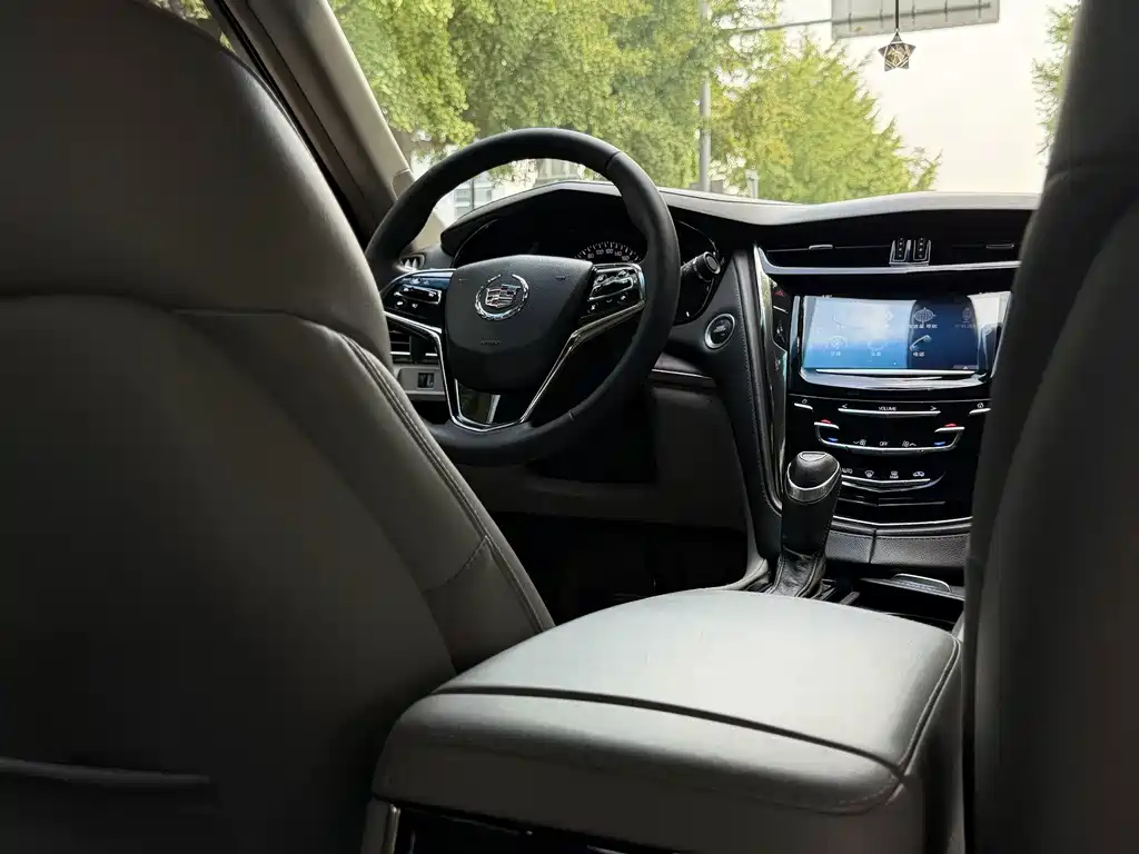 Cadillac CTS — миниатюра 8