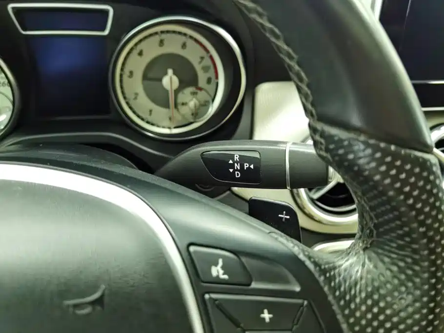 Mercedes-Benz GLA — миниатюра 16