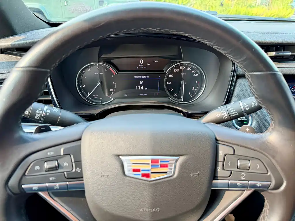 Cadillac XT6 — миниатюра 19
