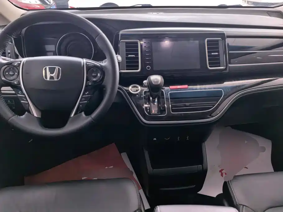 Honda Elysion — миниатюра 12
