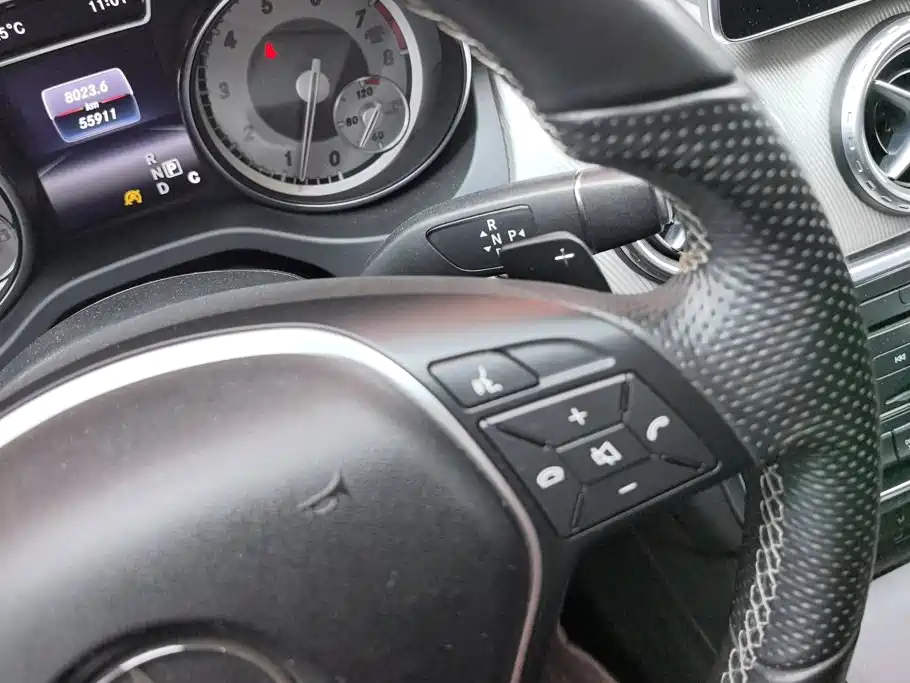 Mercedes-Benz GLA — миниатюра 16
