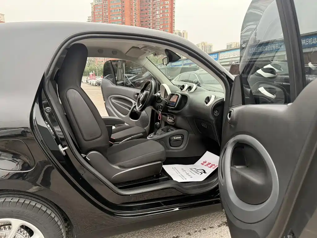 Smart fortwo 2015 1.0L 52