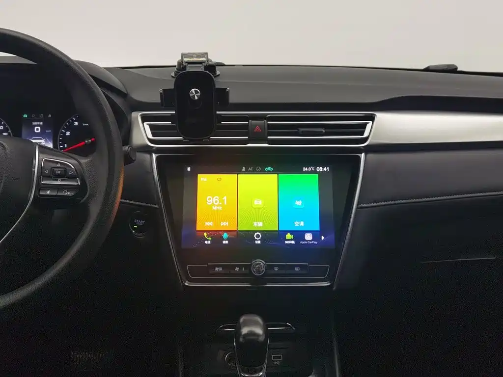 Roewe i5 — миниатюра 12