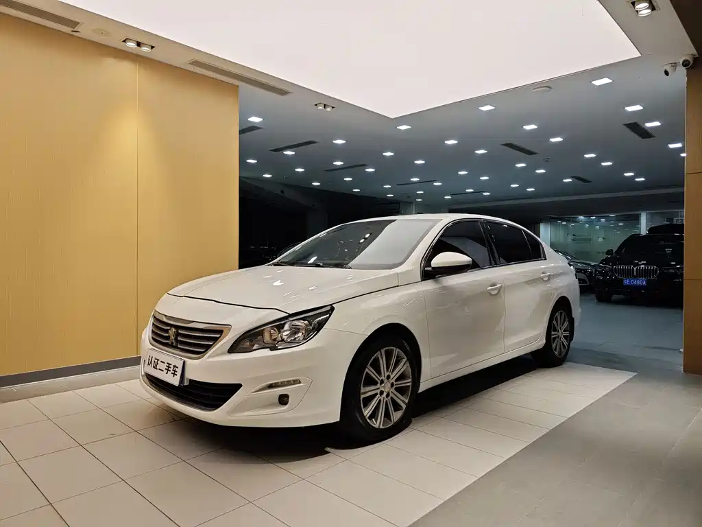 Peugeot 408 2016