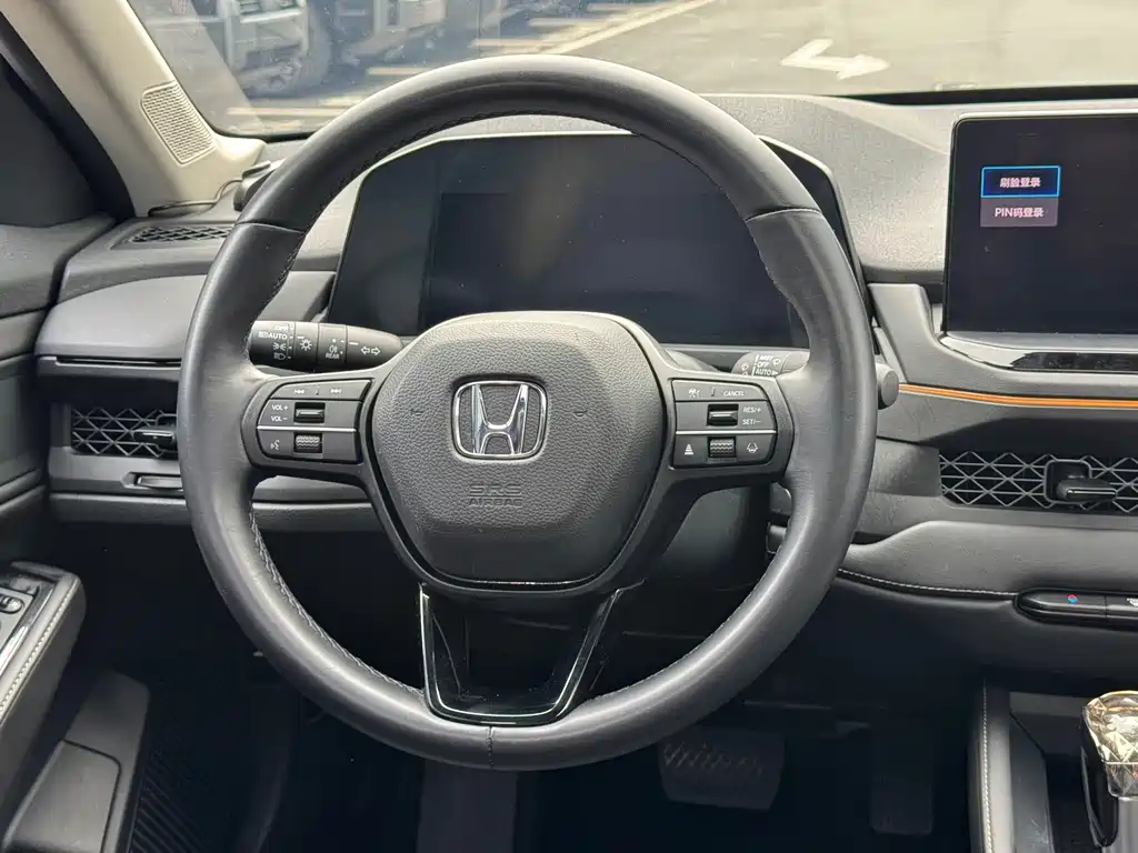 Honda Accord — миниатюра 13
