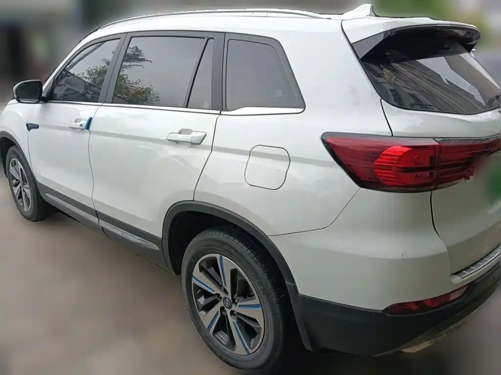 Changan CS75 New Energy — миниатюра 4