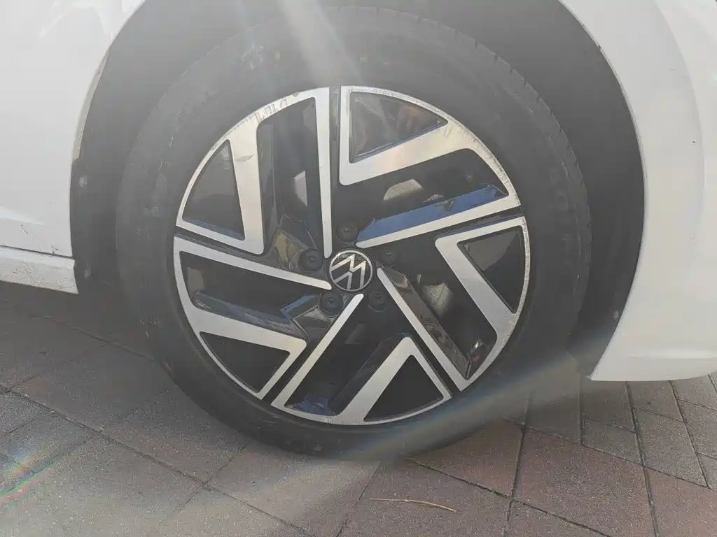 Volkswagen Sagitar — миниатюра 24