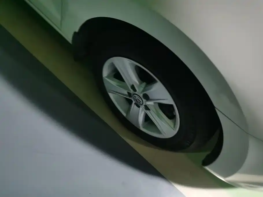 Volkswagen Jetta — миниатюра 6