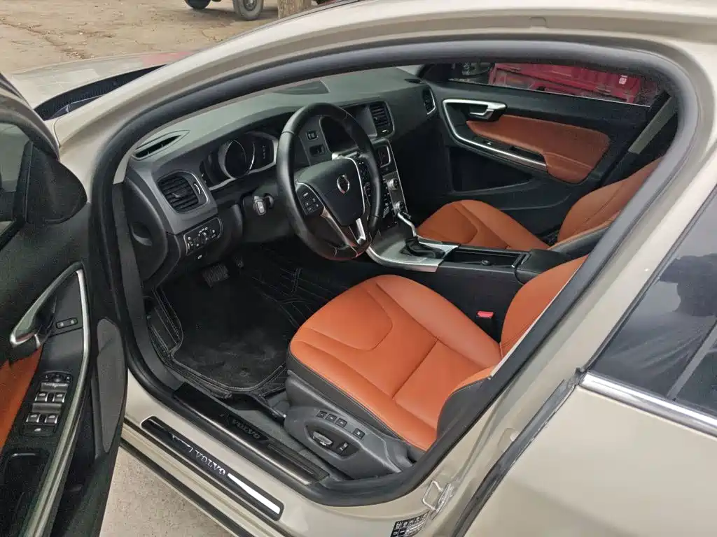 Volvo S60 — миниатюра 12