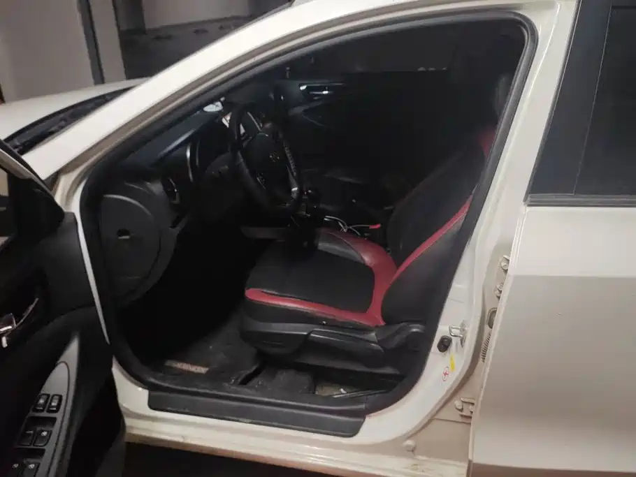 Changan Eado XT — миниатюра 9