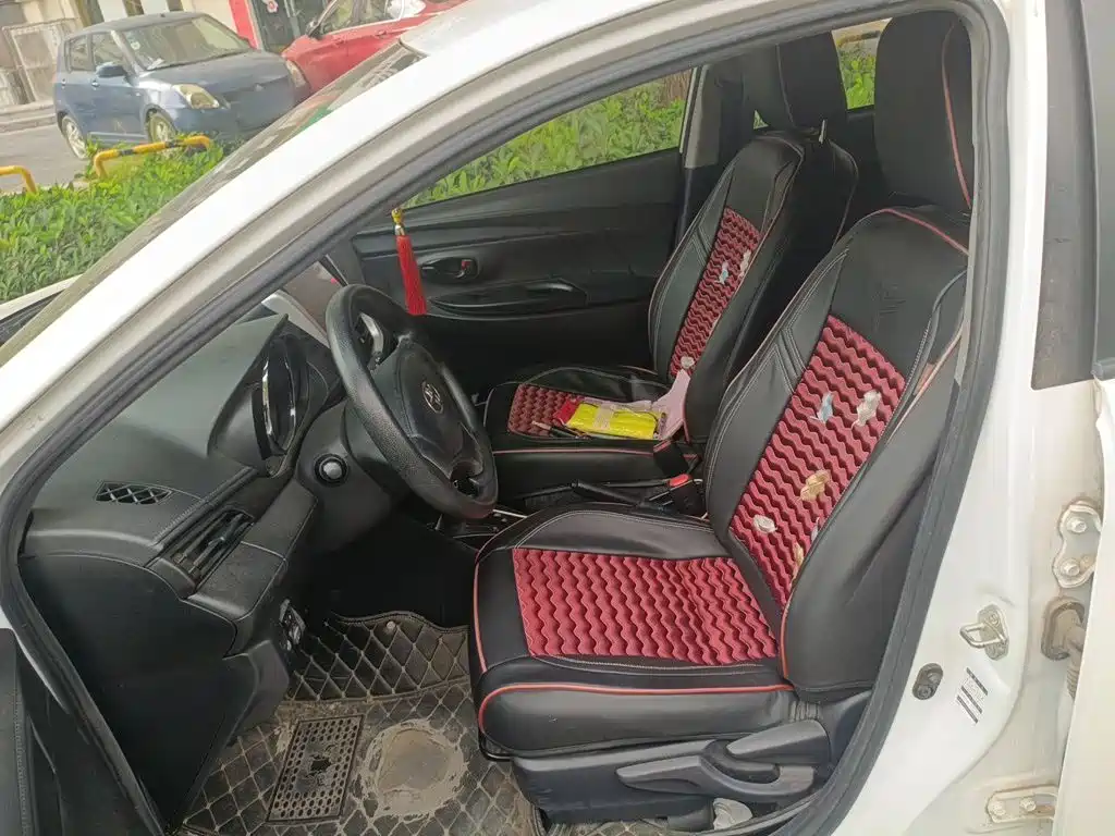 Toyota Yaris L — миниатюра 16