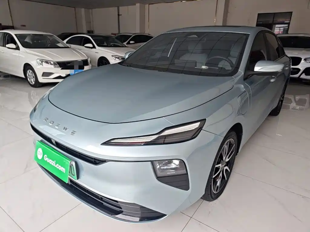 Roewe D6