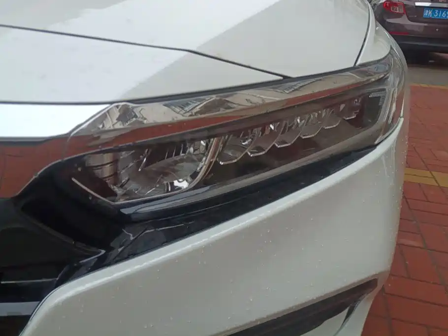 Honda Accord — миниатюра 5