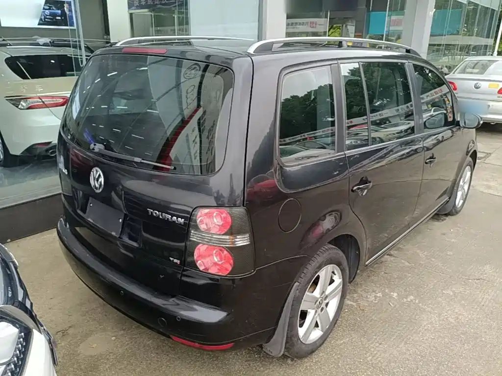 Volkswagen Touran — миниатюра 7