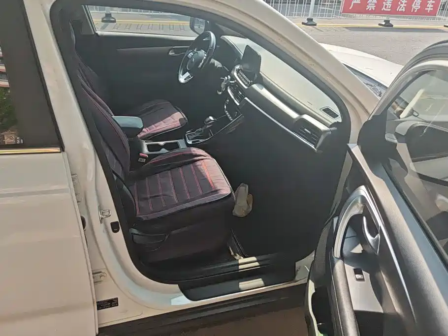 Kia Sportage — миниатюра 8