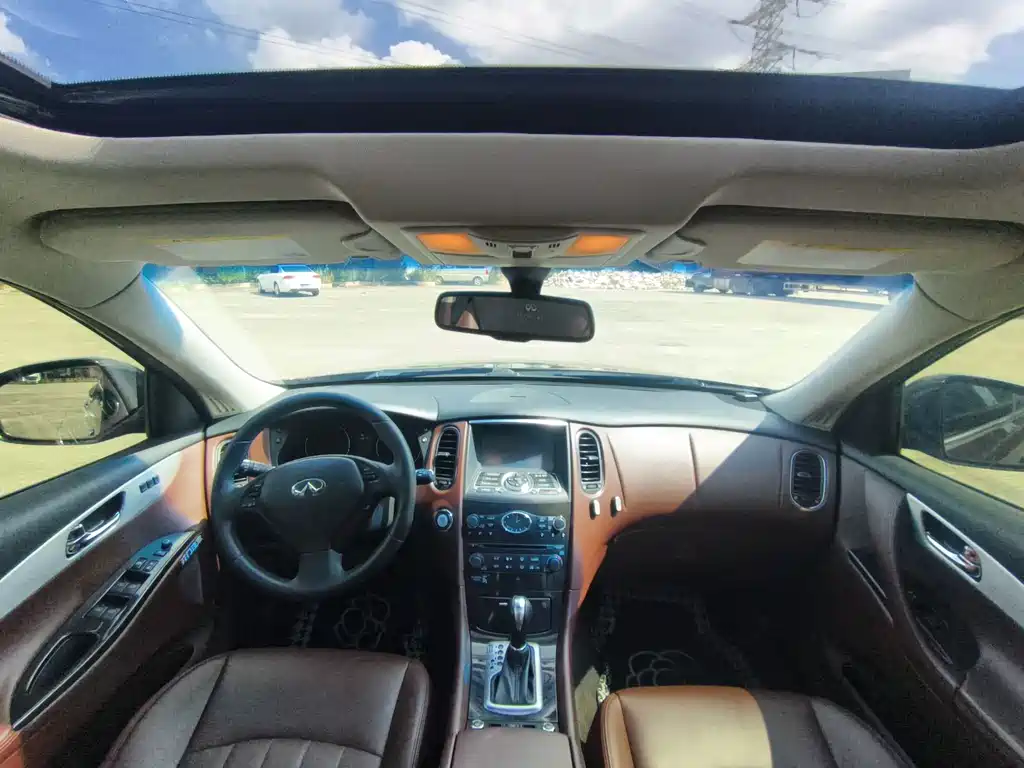 Infiniti QX50 (Import) — миниатюра 12