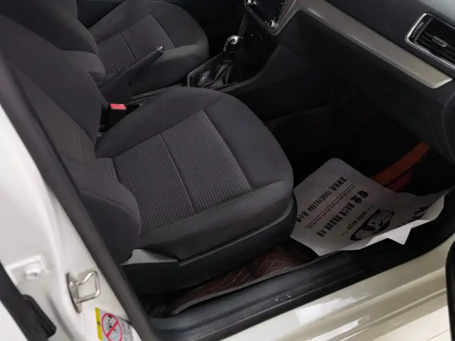 Volkswagen Lavida — миниатюра 8