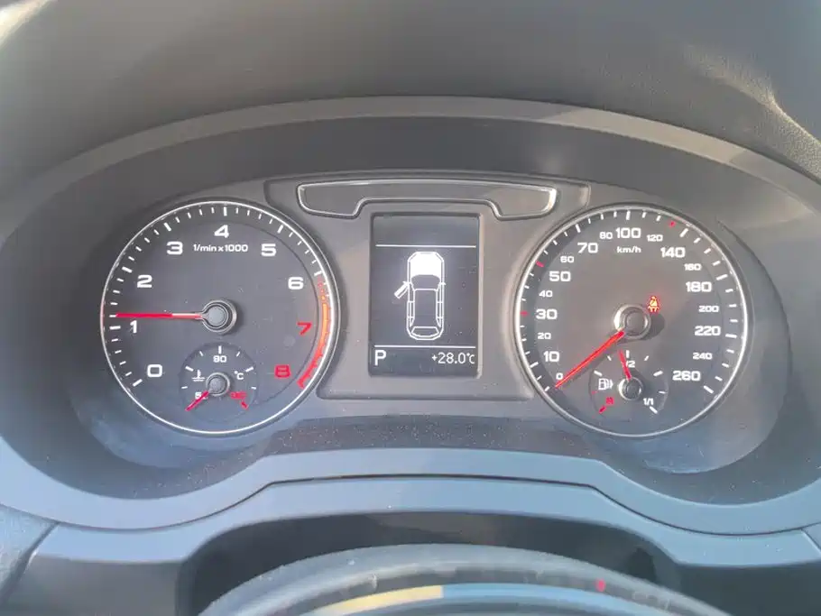 Audi Q3 — миниатюра 14