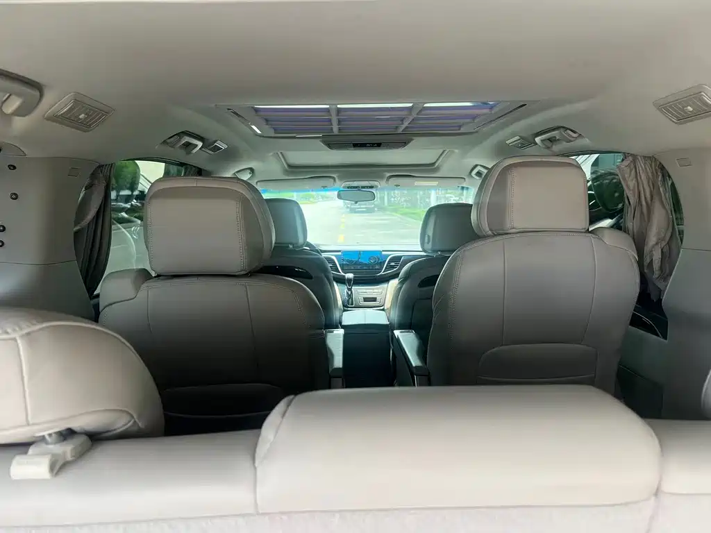 Buick GL8 2018 ES 28T Luxury VI