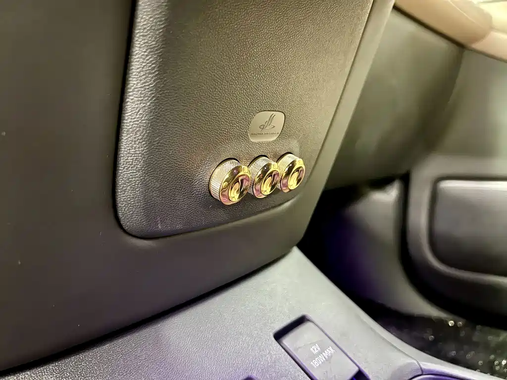 XPeng X9 — миниатюра 11