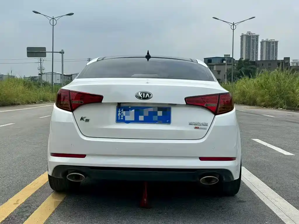 Kia K5 — миниатюра 5