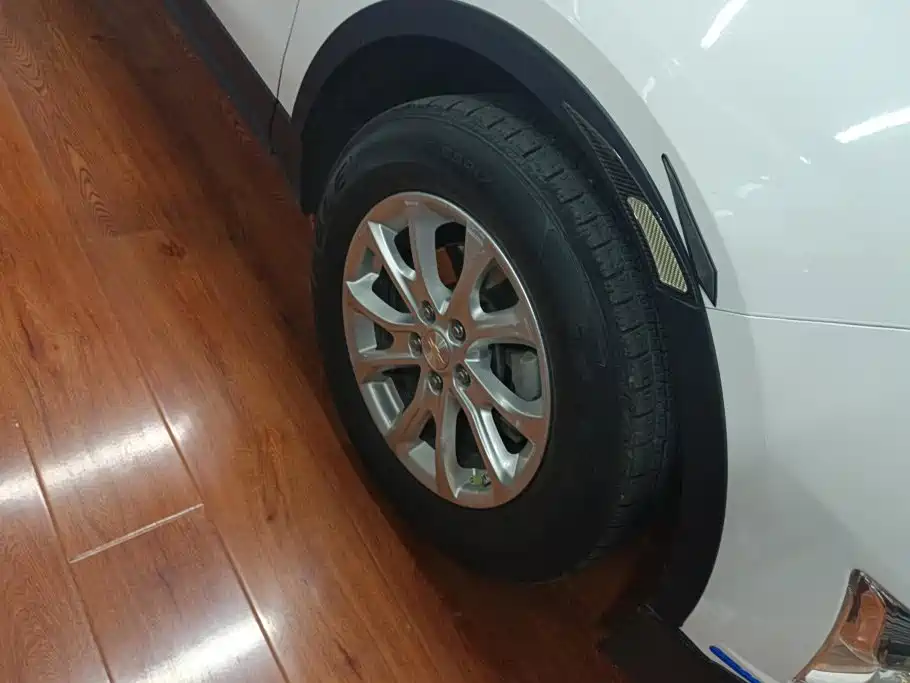Chevrolet Equinox — миниатюра 6