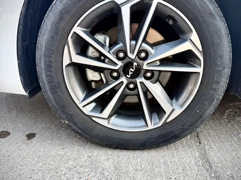 Kia K3 2023 1.5L CVT Luxury
