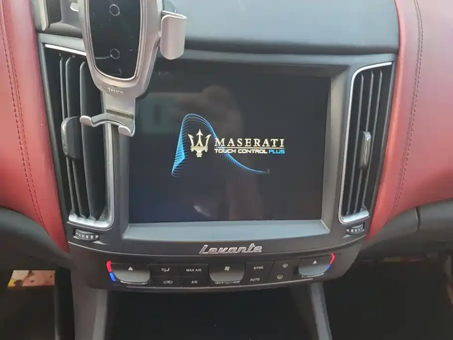 Maserati Levante — миниатюра 13